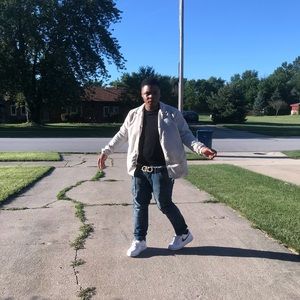 Meet your Posher, Darius